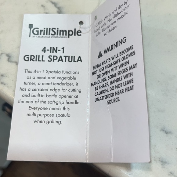 Grilling bundle . All brand new ! Spatula , tongs , s’mores & brush   . NWT - Picture 2 of 5